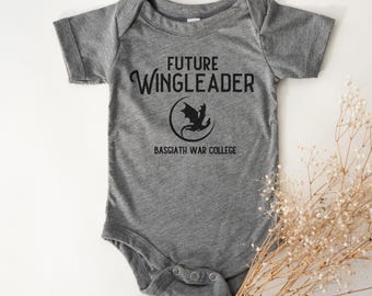 Fourth Wing Baby Bodysuit Future Wingleader, Bookish Baby Shower gift idea Booklover, Iron Flame pregnancy, Newborn Riders Quadrant shirt