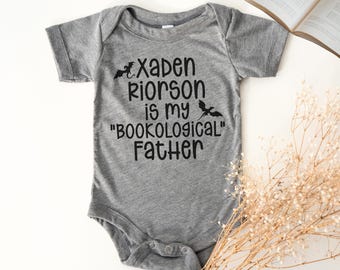 Fourth Wing Baby Bodysuit Xaden Rioson, Bookish Baby Shower gift idea Booklover, Fourth Wing pregnancy Announcement Newborn Riders Quadrant