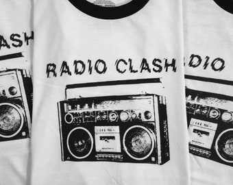 Radio Clash Boombox T-Shirt unisexe UK Punk Rock rétro années 1970 1980 Style Ringer Shirt