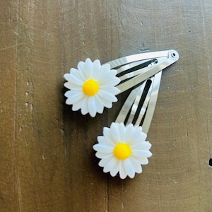 Set of 2 silver metal daisy flower floral hair clips slides accessories wedding school fastenings gift gifts handmade boho bohemian girls