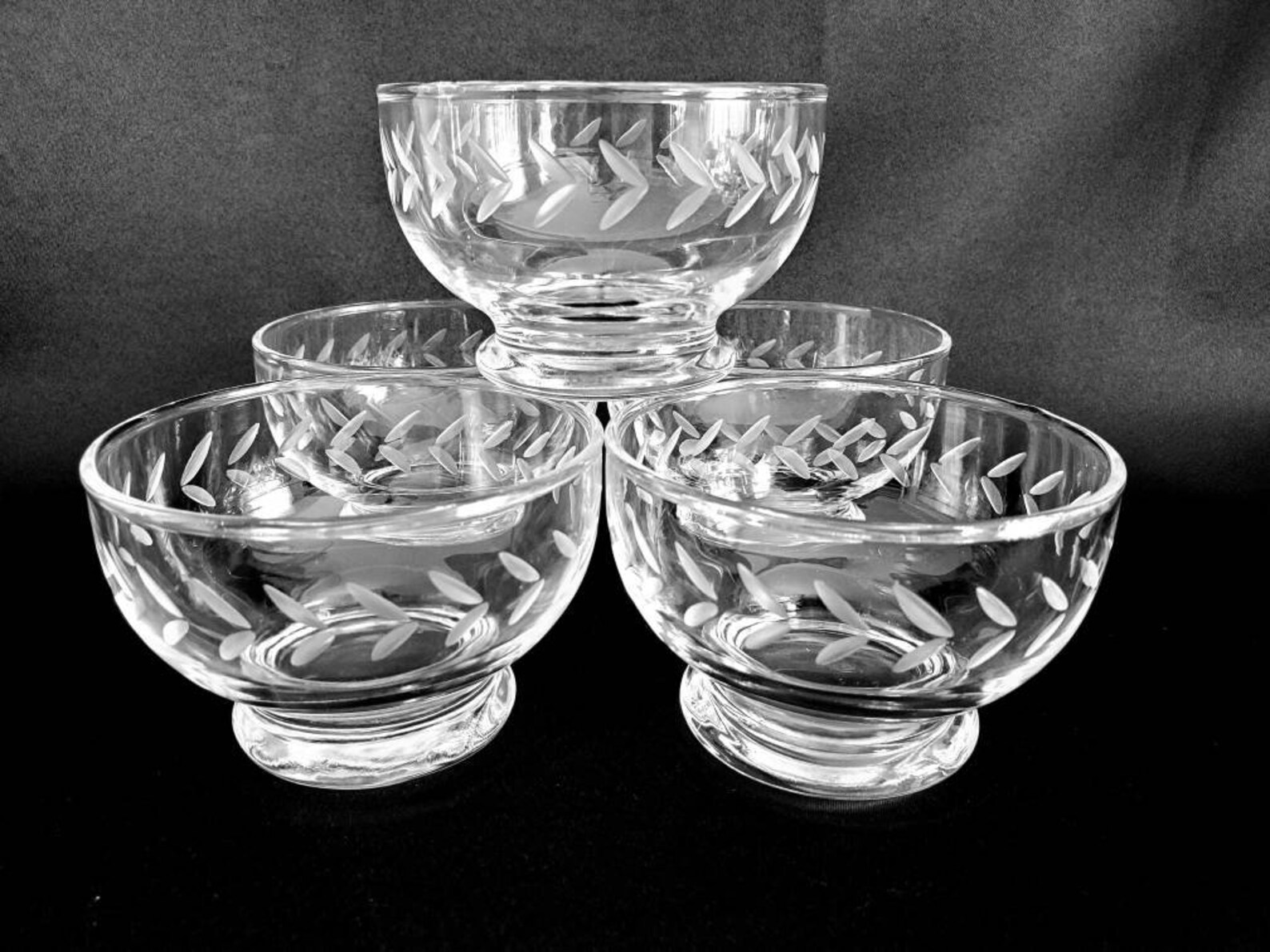 Set of 5/laurel/anchor Hocking/glass Bowls/etched/pressed Etsy