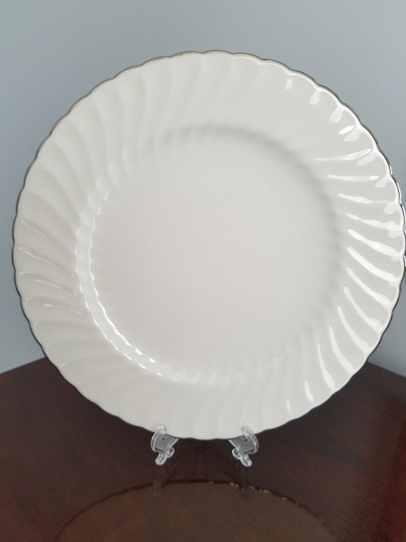 Vintage Flirtation by Syracuse Fine China Silhouette Dinner Plates