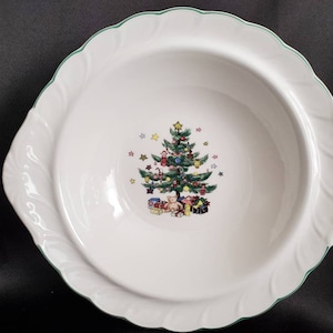 Happy Holidays/Nikko/Japanese Porcelain/Classic/Holiday Serving Bowl/Christmastime/11&quot; Round Vegetable Bowl