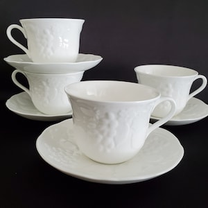 Strawberry and Vine Wedgwood - Etsy