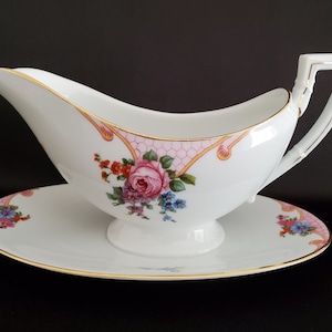 Pirken Hammer/Marienbad/Czechoslovakia/Sauce Boat/Gravyboat with Attached Underplate
