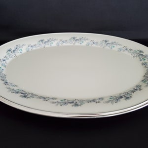 Lenox/Repertoire/Superior Cream Porcelain/Platinum Trim/Floral Design/Servingware/16&quot; Platter/Oval Platter