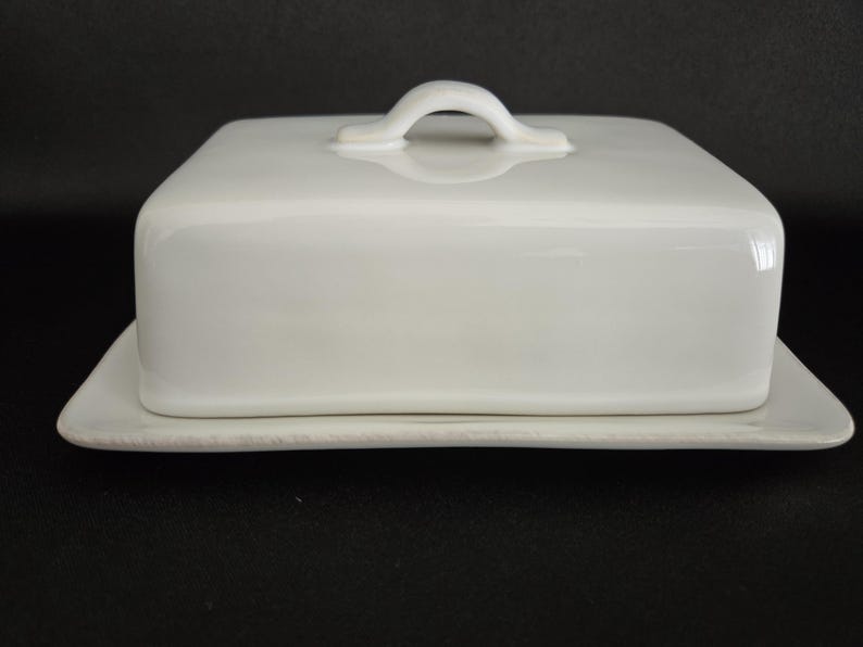 Crate & Barrel Marin White Creamware Butter Dish - Thumbnail 2