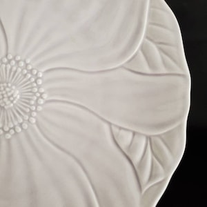 Country Manor Cream/Mikasa/Plum Pattern/Floral Embossed/Cottage Chic/ Luncheon Plates/Salad Plates, Set of 4