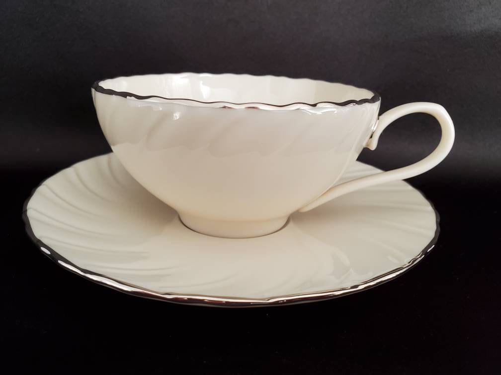 Wedgwood, Edme - tazze e piattini (12) - Gres