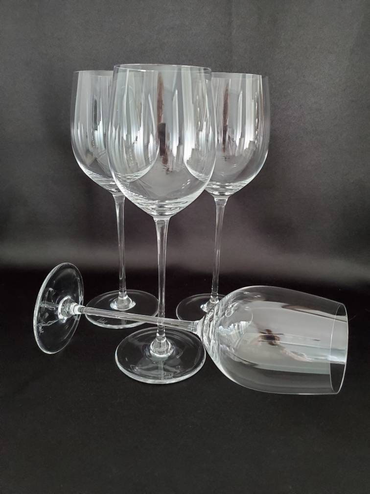 Riedel Vivant Pinot Noir Wine Glasses Set of 4 in Original Box