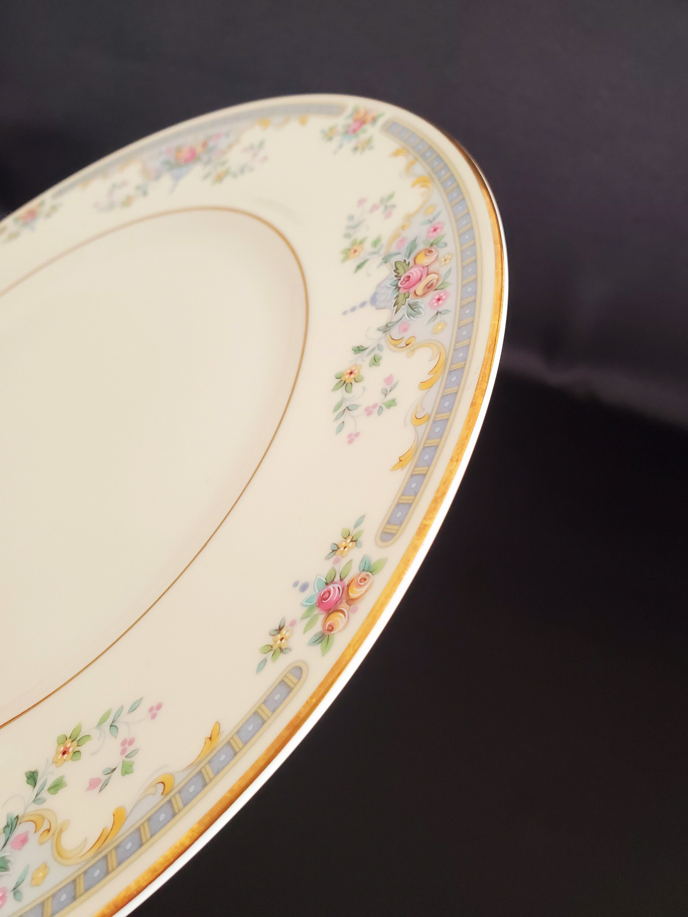 Set of 2/juliet/royal Doulton/romance Collection/english Bone