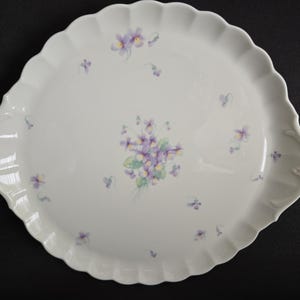 Mikasa/Lila/Violets/Bone China/Vintage/Dessert Plate/11&quot; Handled Cake Plate