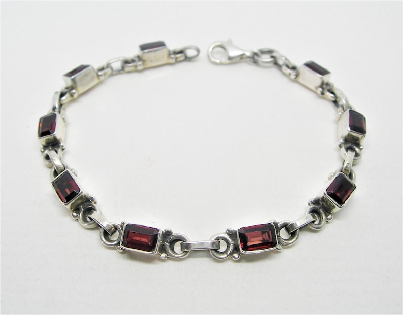 Sterling silver and carnelian bracelet