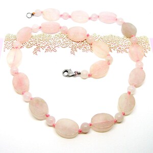 ROSE QUARTZ NECKLACE with silver closure Tggc