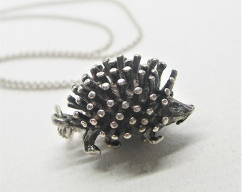 A Hedgehog sterling silver  vintage pendant necklace