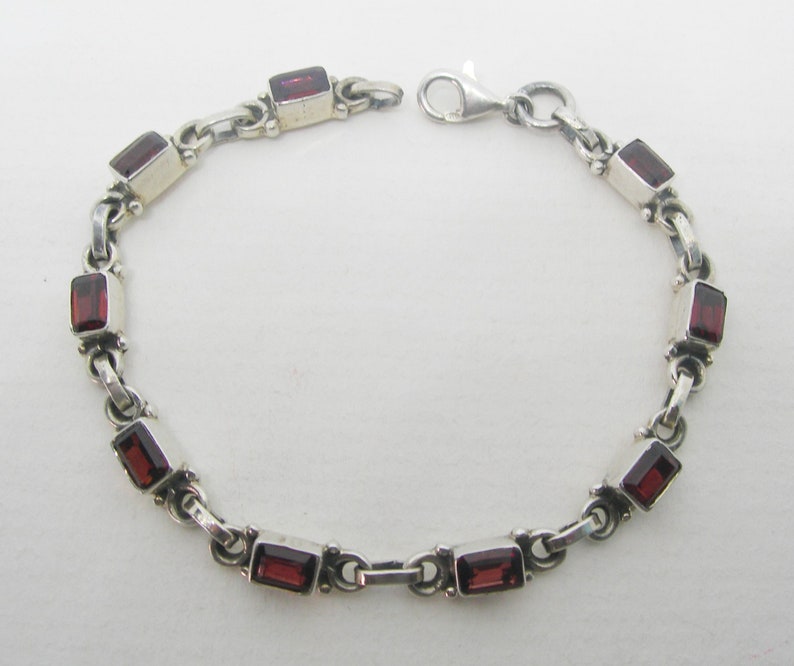 Sterling silver and carnelian bracelet