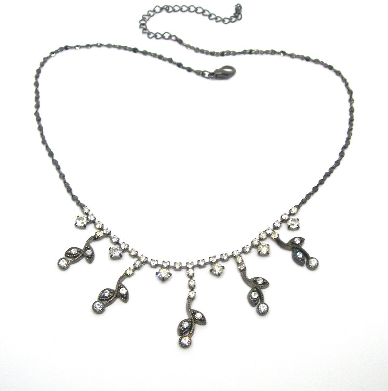 Rhinestones,Sparkling bib necklace vintage,adjustable