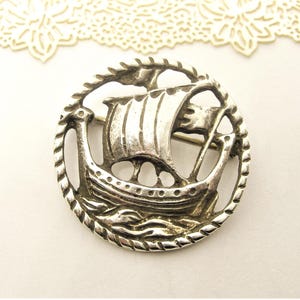Petite sterlingzilveren BROCHE A REGATTA vintage antiek