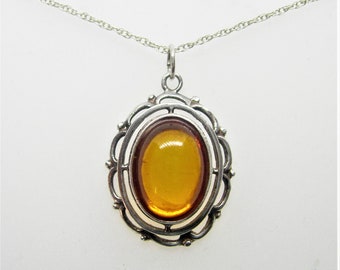 Amber sterling silver pendant