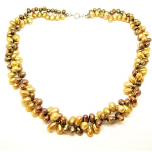 Gold coloured Genuine FRESHWATER PEARLES NECKLACE choker