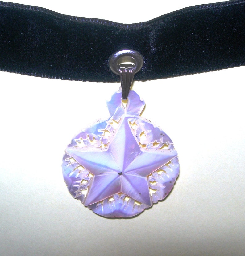 velvet choker a star Mother of pearl hand carved pendant genuine shell vintage