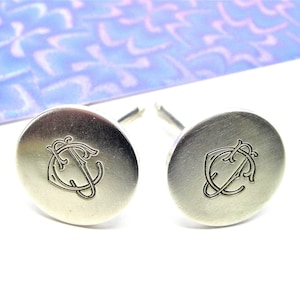 Iniciales JC en gemelos de plata Feliz Navidad x