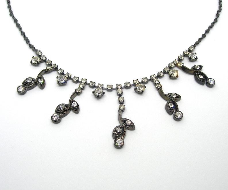 Rhinestones,Sparkling bib necklace vintage,adjustable