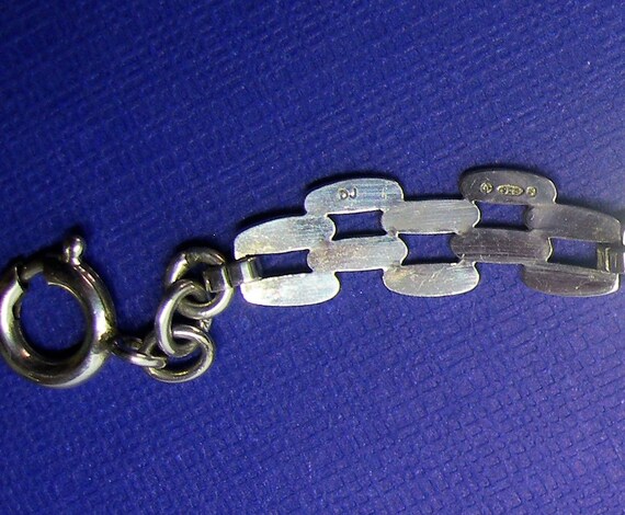 スターリングシルバーのモダニスティックチョーカーアートデザイン、DJ