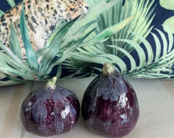 Ceramic figs (pair)