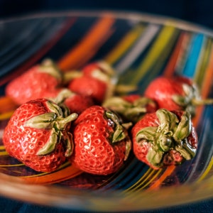Ceramic strawberry 3d
