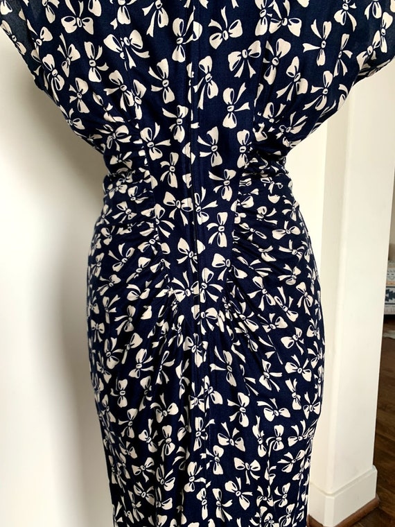 Vintage 1980's does 40's Novelty Bow Print Dress - image 7