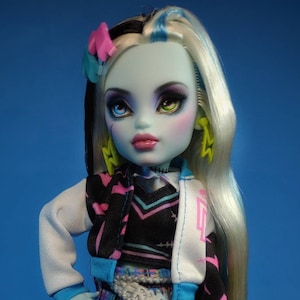 OOAK custom Monster High doll repaint Frankie Stein G3 Ever After Frankenstein goth bjd barbie