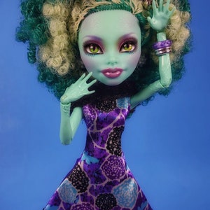 OOAK custom Monster High doll repaint Honey Swamp G3 Ever After vampire goth bjd barbie