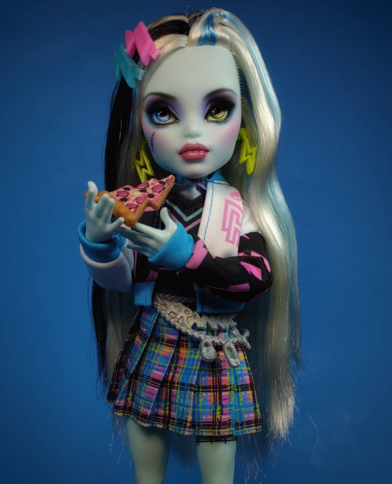 OOAK Custom Monster High Doll Repaint Frankie Stein G3 Ever After ...