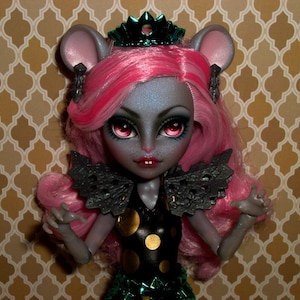 OOAK custom Monster High doll repaint Mouscedes King Ever After cyclops goth bjd barbie