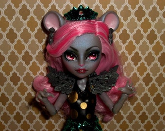 Poupée Monster High personnalisée OOAK repeindre Mouscedes King Ever After cyclops goth bjd barbie