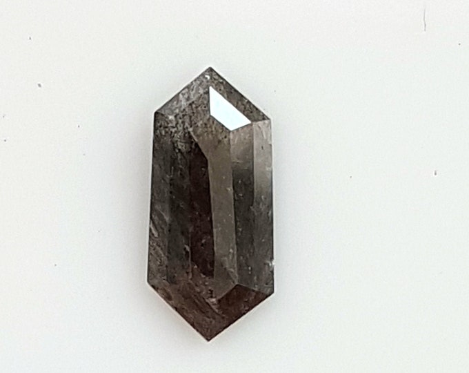 Natural grey diamond, faceted hexagon mm.11,74x5,46, h.mm.2,16, weight cts.1,28