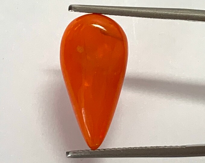 Natural orange opal, pear shape mm.21,24x10,70, h.mm.4,49, cts.4,40