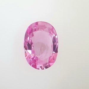 Natural Pink Sapphire, Oval 7x5 mm