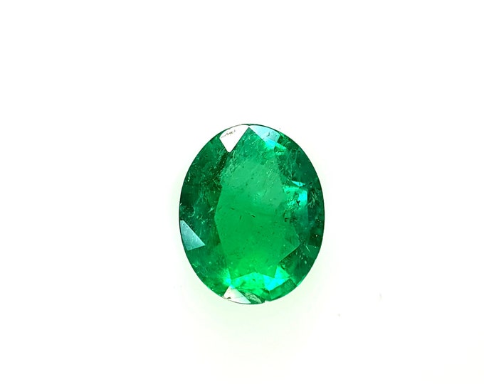 Natural Emerald, ct.0,30 average weight, Oval 5x4 mm.