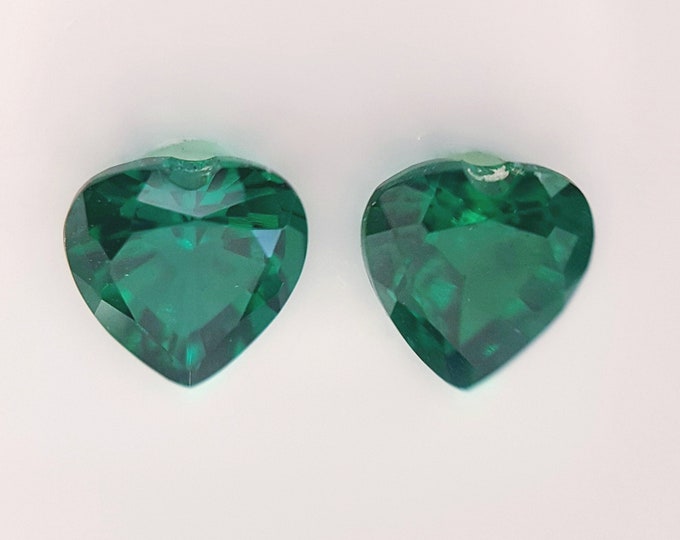 Emerald lab grown, ct.1,49, Heart 6x6 mm., couple, Hydrotermal
