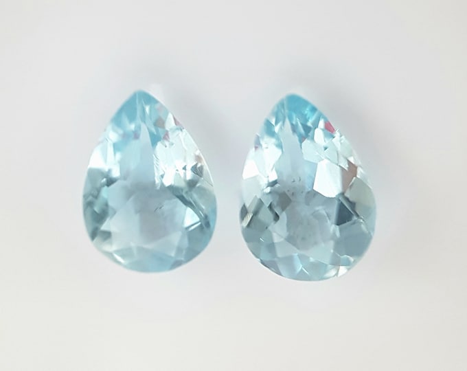 Natural Aquamarine, Ct.1,02, Pear faceted couple 6,84x4,97 mm.