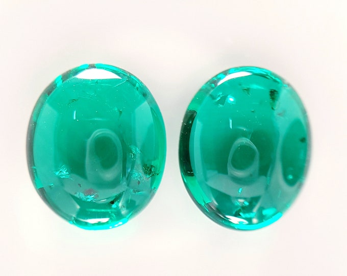 Emerald lab grown, ct.6,85, Cabouchon oval 11x9 mm., Hydrotermal