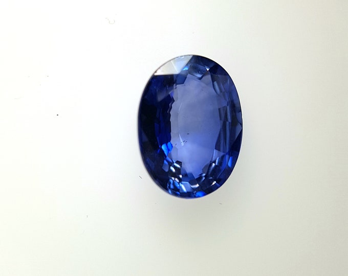 Natural Sapphire Royal Blue oval 7x5 mm