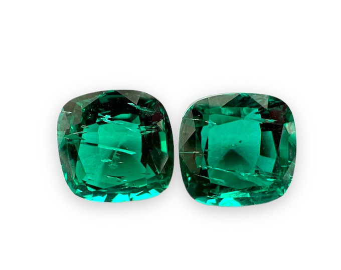 Couple of Emeralds Lab Grown 4,55 Ct