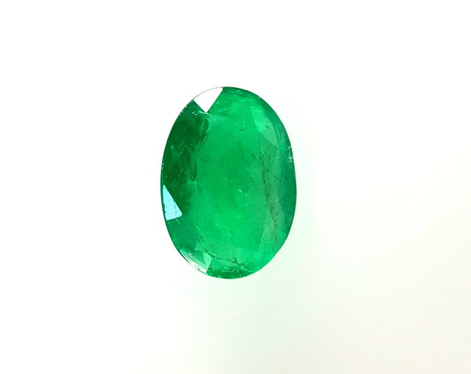 Natural Emerald, ct.0,70 average weight , Oval 7X5 mm.