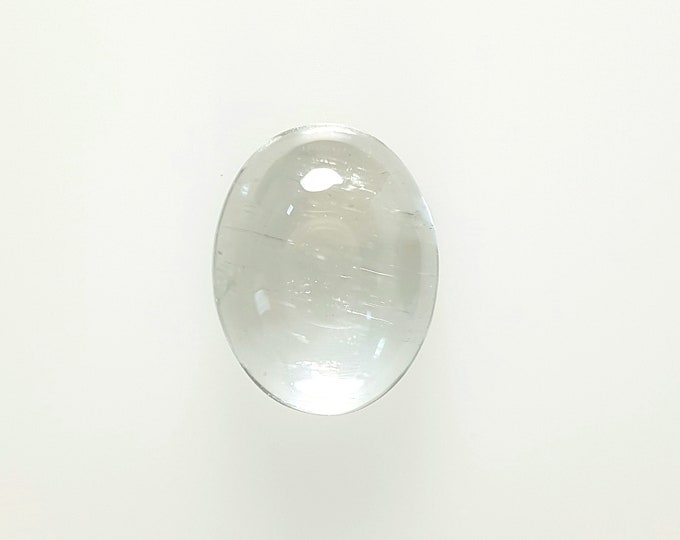 Natural light green Tourmaline, ct.2,16, cabouchon Oval 8,76x6,87 mm.