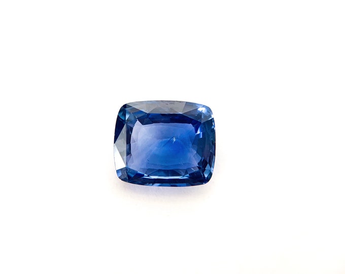 Natural Blue Sapphire  ,4.11 CT ,Cushion Shape