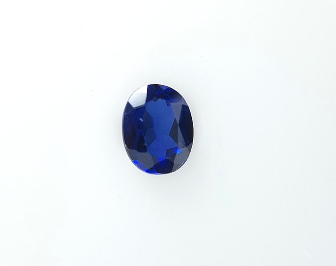 Lab grown royal blue Sapphire Oval 5x4 mm., average weight ct.0,48
