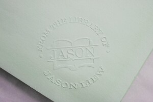 Embosseur Personnalisable Pour Livres Et Documents - Zone Ronde De 4 Cm - Pour Marquage En Relief (nom, Texte) - Avec étui De Transport